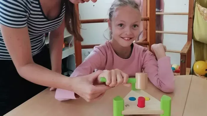 "Így fogyatékosozzák le a lányom" – Bori mégis mosolyogva figyeli a világot