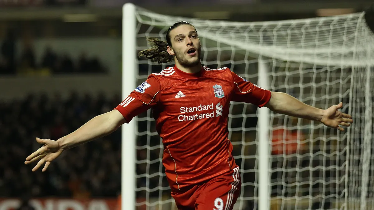 A Liverpool exfocistája, Andy Carroll ismét szerelmes