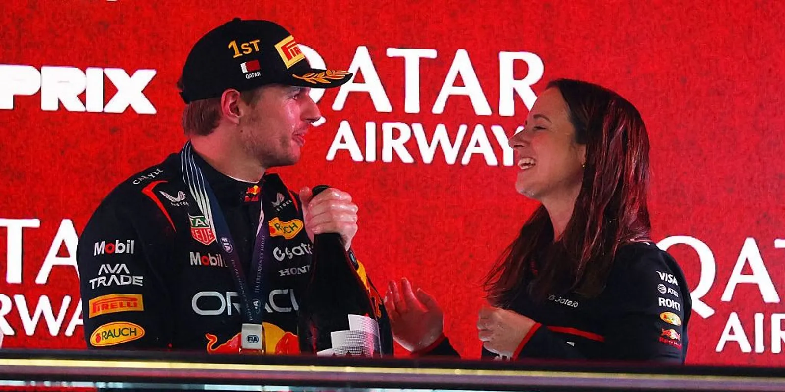 Kétgyermekes anyuka segít Max Verstappennek