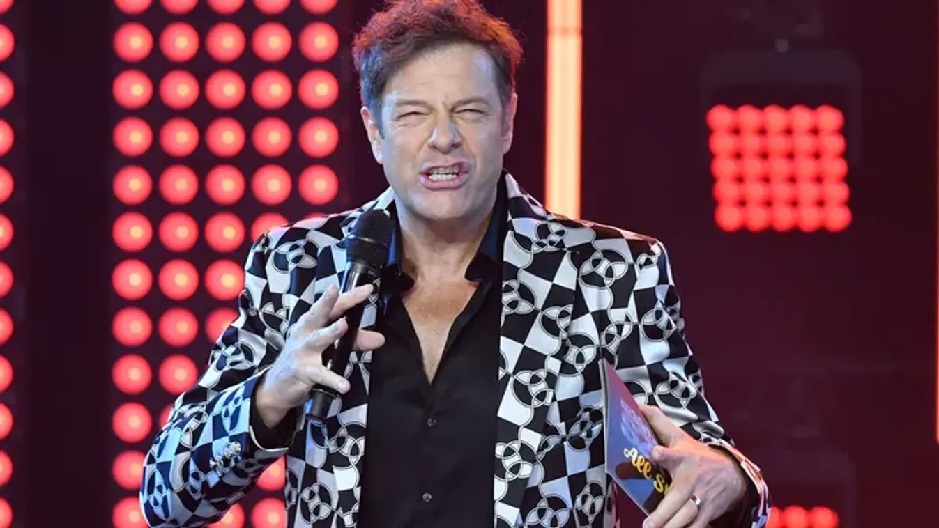 Ilyen karácsonyfát nem lát másnál! Till Attila fája elkápráztat mindenkit