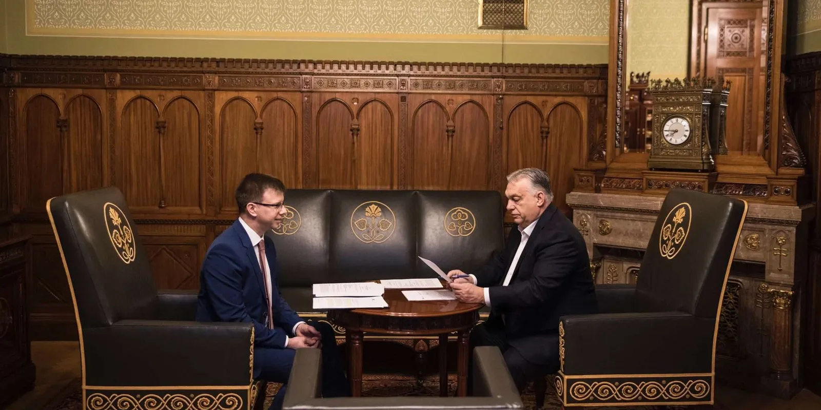Orbán Viktor: Öveket becsatolni, rázós lesz!