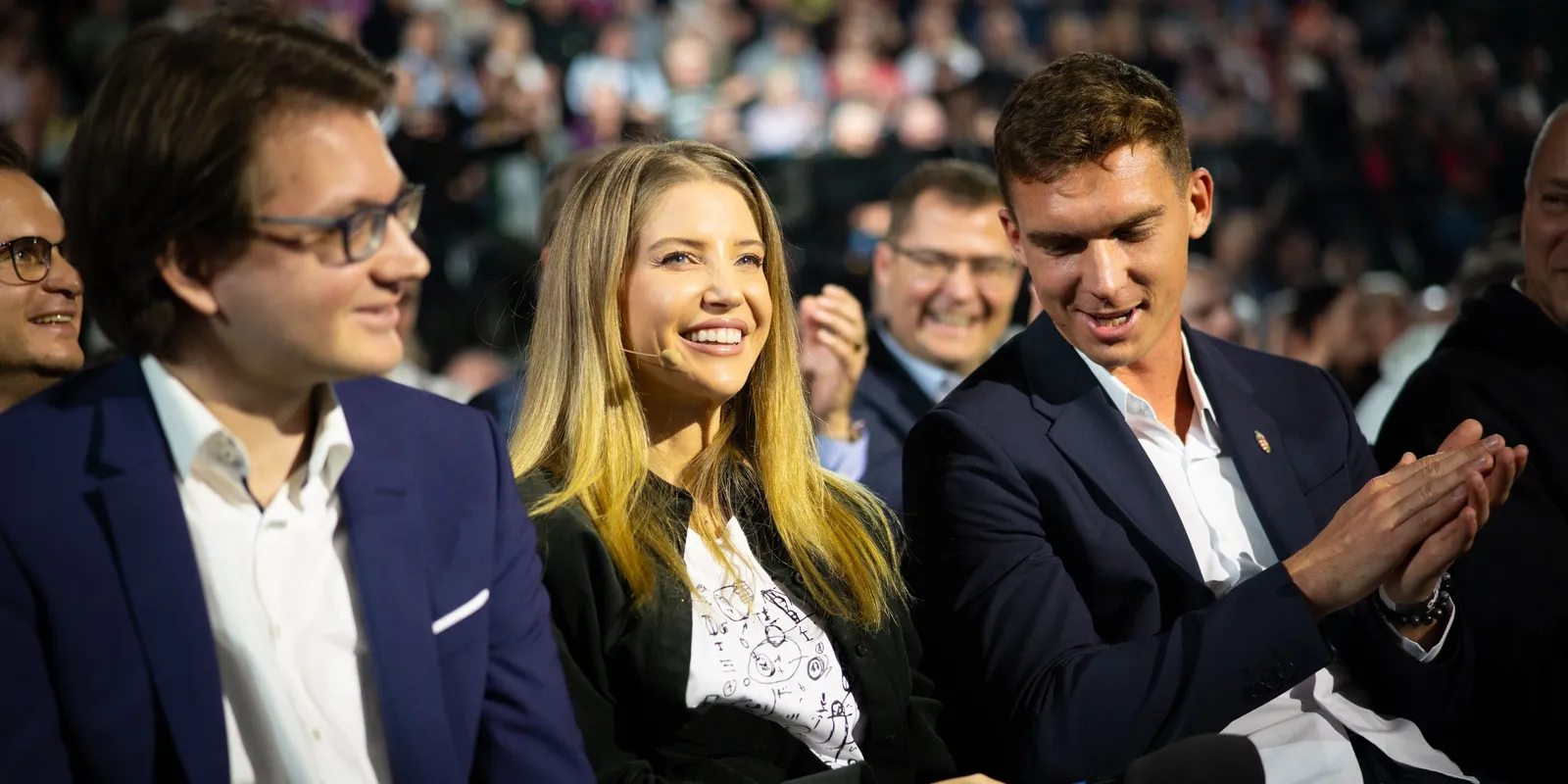 Orbán Viktor firkája trend lett és nagy segítség a rászorulóknak