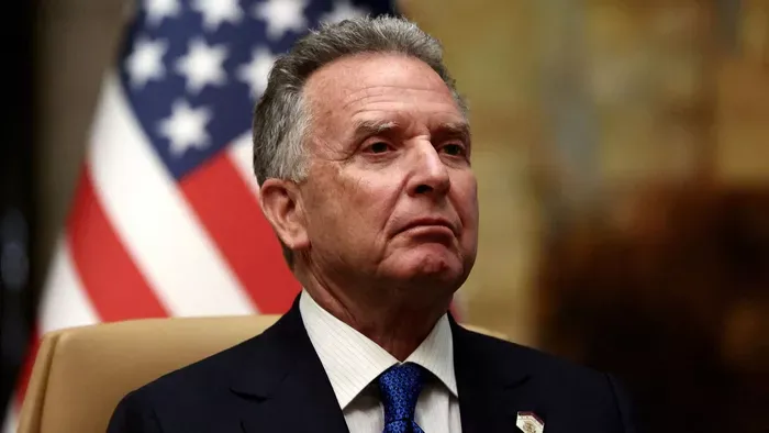 Brüsszelbe ment Trump fontos embere