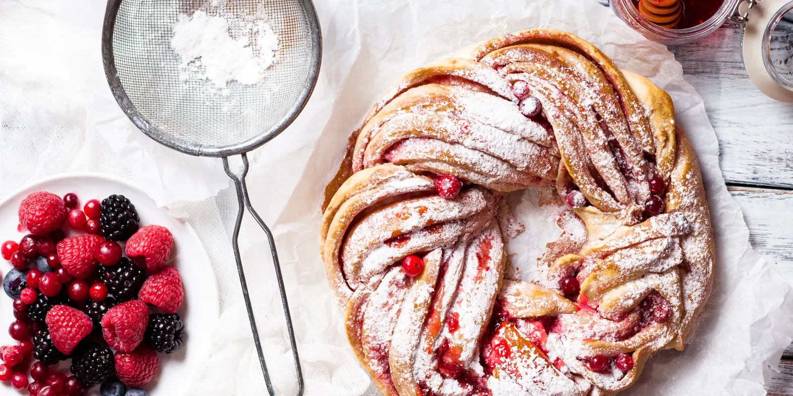 Csúcsra ért a leveles tészta: ez a süti mindent visz