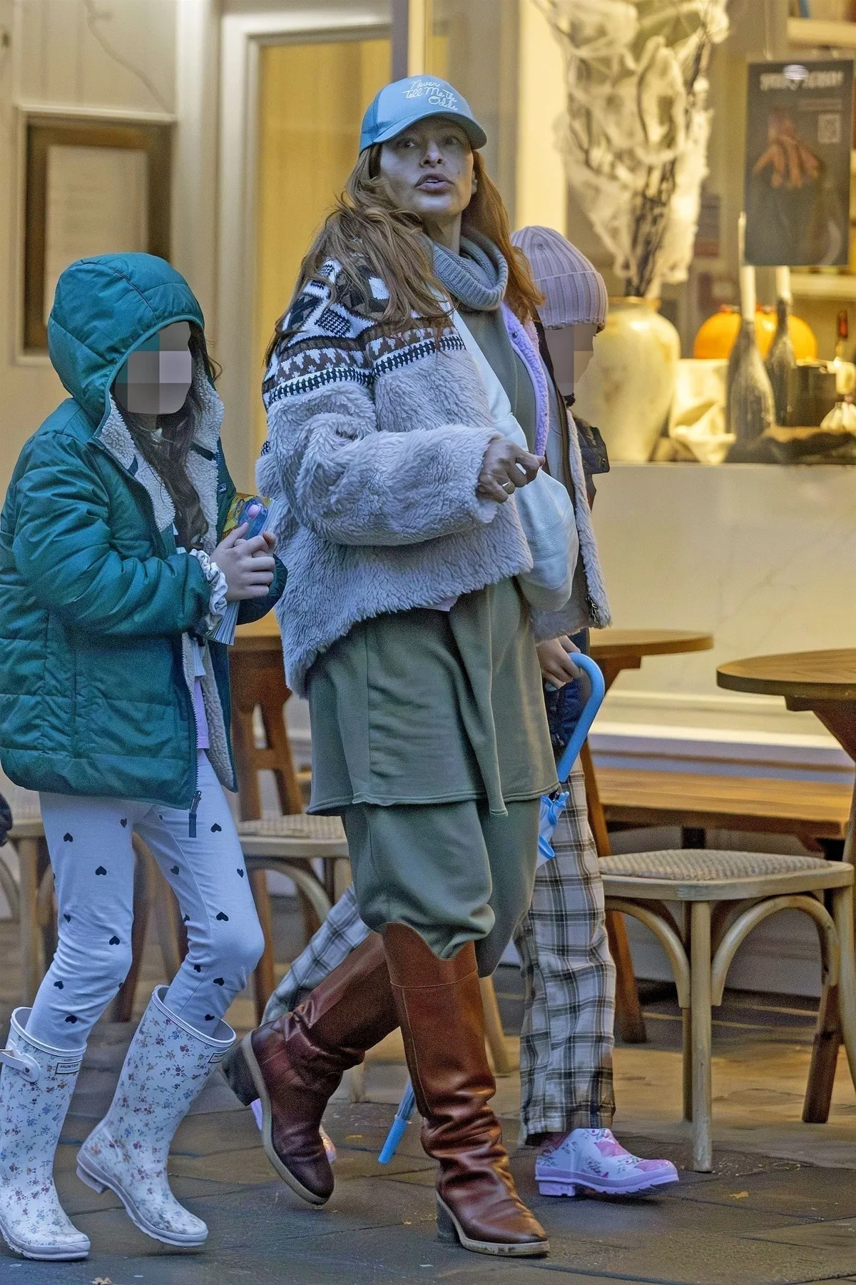 Ryan Gosling: Legújabb filme forgatásának idejére Londonba költözött a családjával - RIPOST
