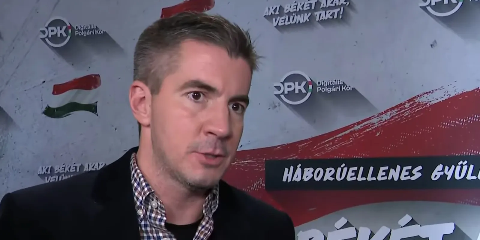 Kocsis Máté a mohácsi Háborúellenes Gyűlésen