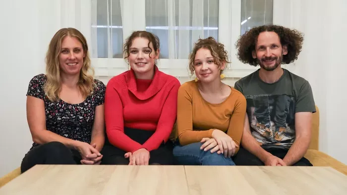 Tényleges életfogytiglanra ítélt rabbal leveleznek Gabrielláék