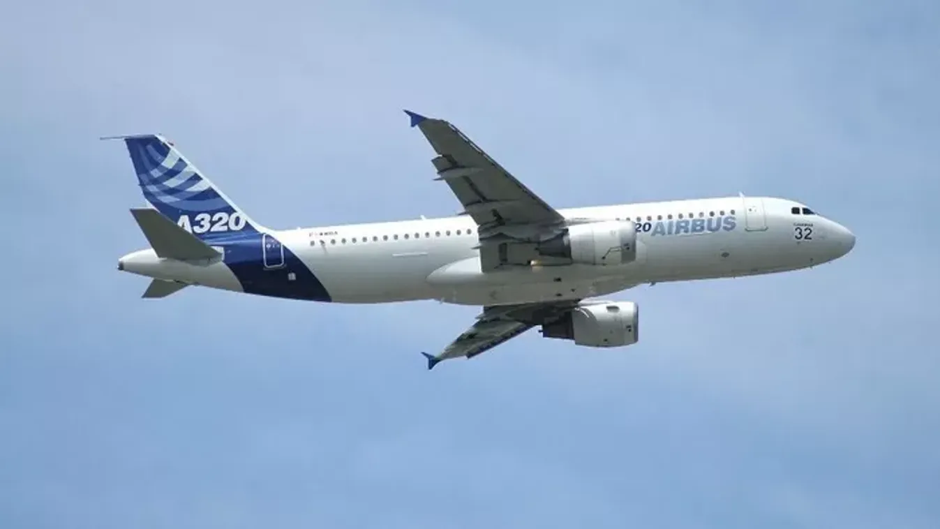 Több ezer repülő maradt a földön egy súlyos hiba miatt