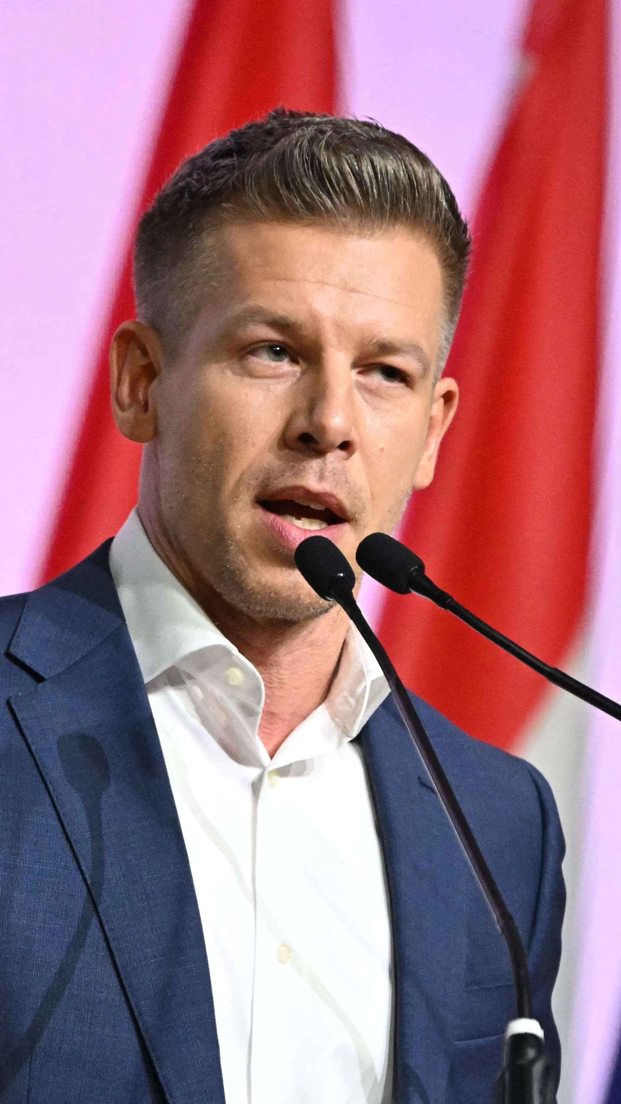 Tagadják a megszorító csomagot Magyar Péterék