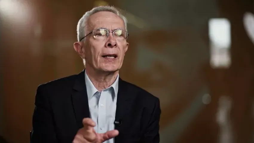  Újabb leleplező videó a Tisza-csomagról: Magyar Péter tanácsadója szerint át kell alakítani a nyugdíj- és adórendszert