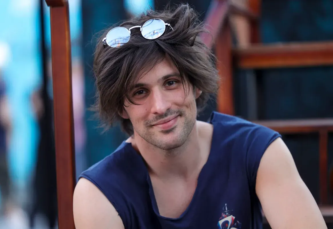 Ember Márk áram nélkül karácsonyozott.