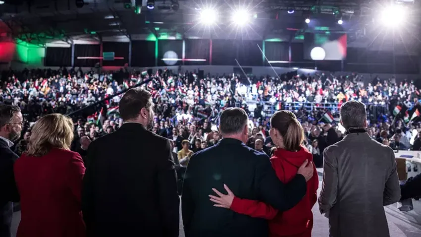 Erős támogatást ad a Háborúellenes Gyűlés a békepártiságnak