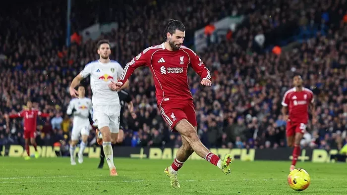 Szoboszlai Dominik gólja is kevés volt, veszélyben Slot állása