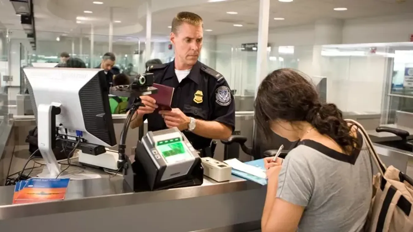 Öt év netes előéletét kérnék az USA-ba utazóktól