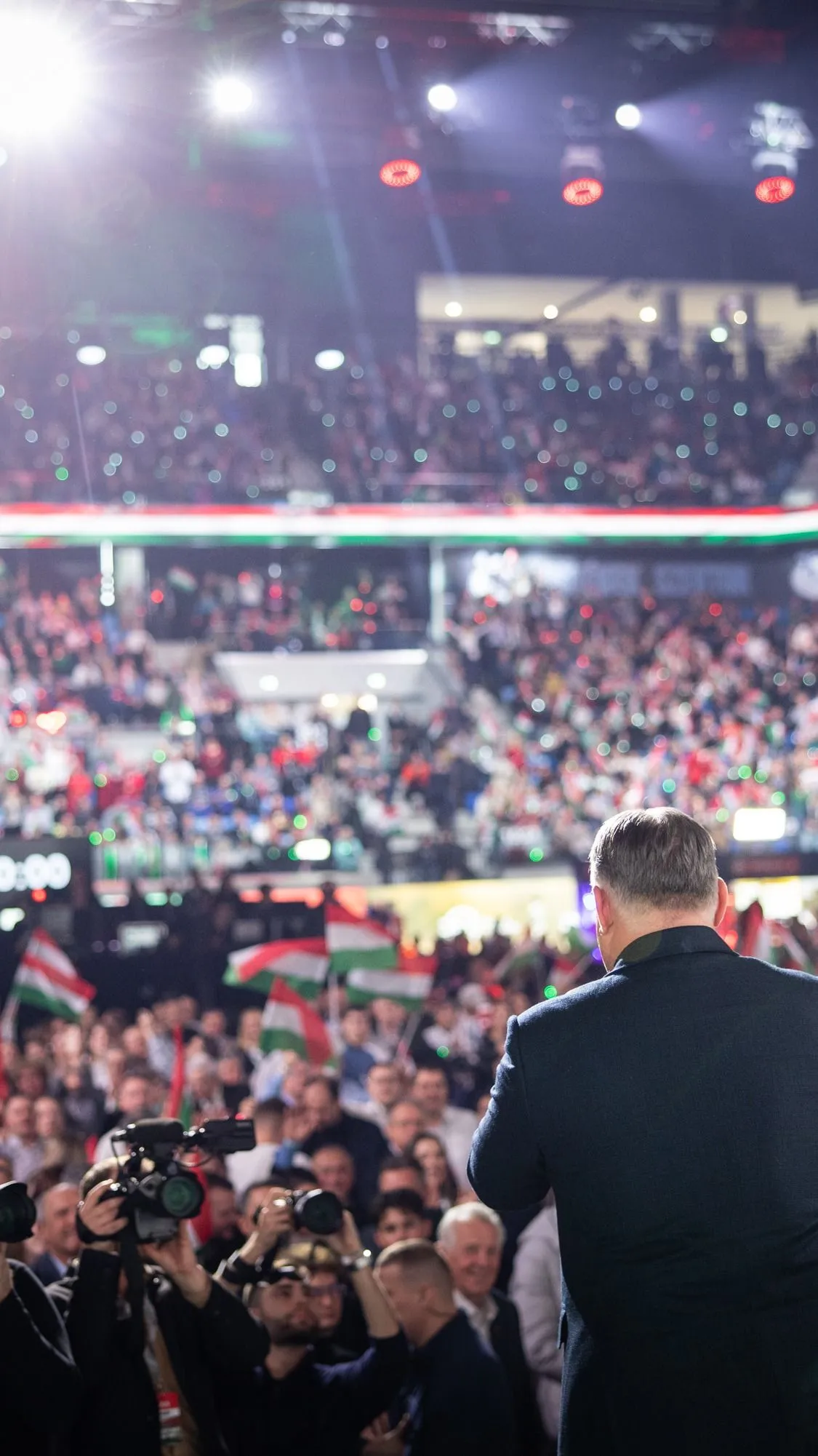 Magyarország a béke oldalán áll