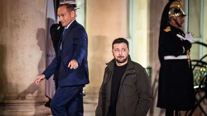 Párizs: biztonsági garanciákra van szükség az amerikaiaktól