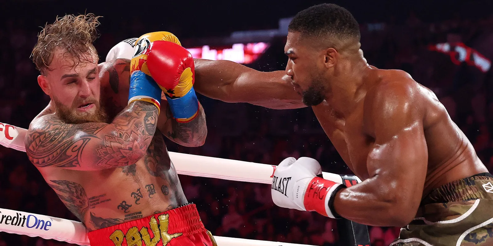 Így ütötte ki Anthony Joshua Jake Pault – videó