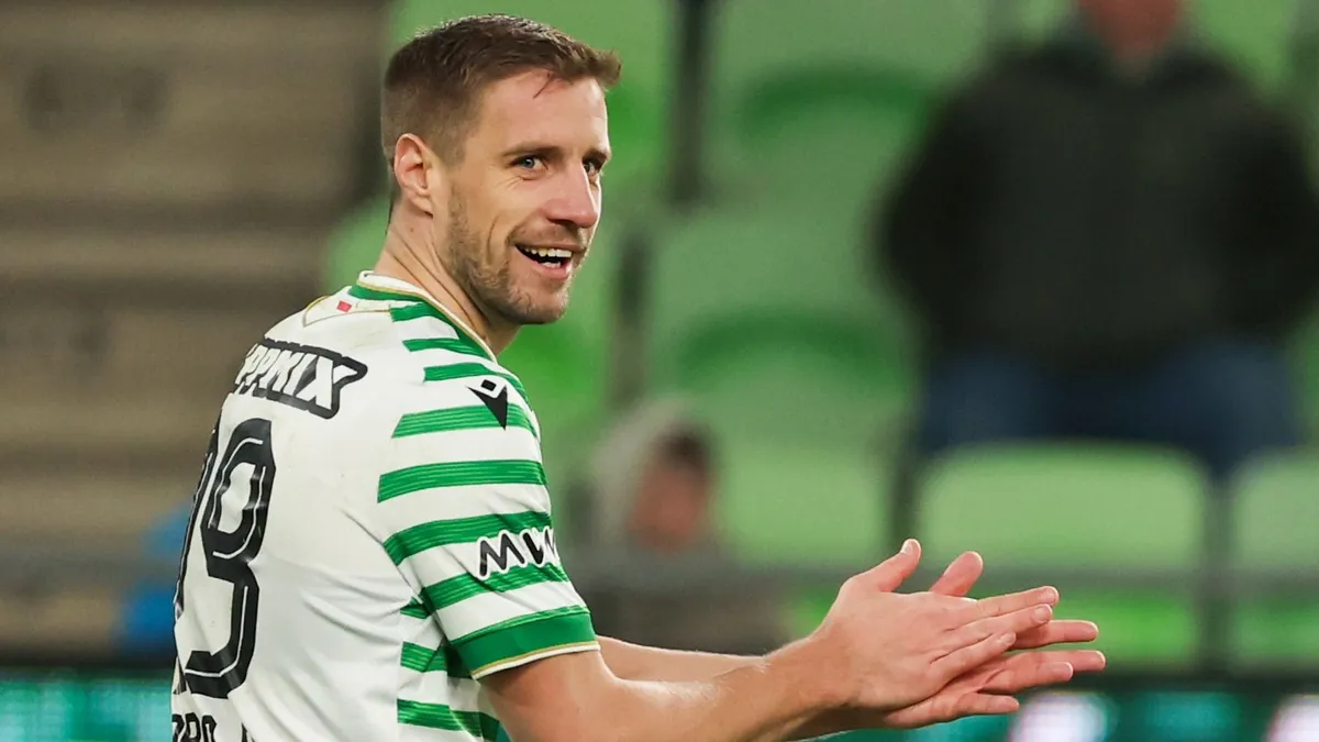 Varga Barnabást tárt karokkal fogadják az AEK Athén szurkolói