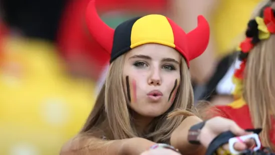 "Ennyi eszed van" - a Facebook-posztja miatt rúgták ki a népszerű modellt