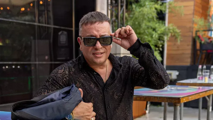 L.L. Junior furcsa édeshármasban hódítja meg Amerikát