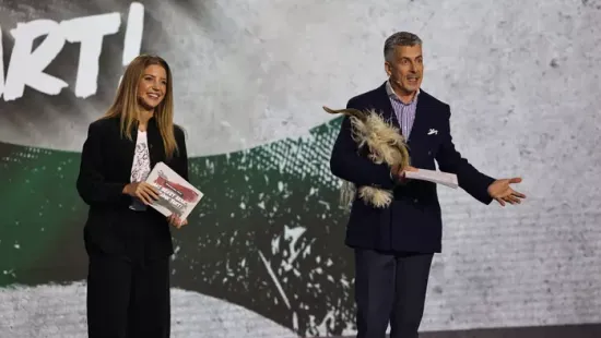 Háborúellenes Gyűlés: Rákay Philip történelemórát tartott Szabó Zsófinak