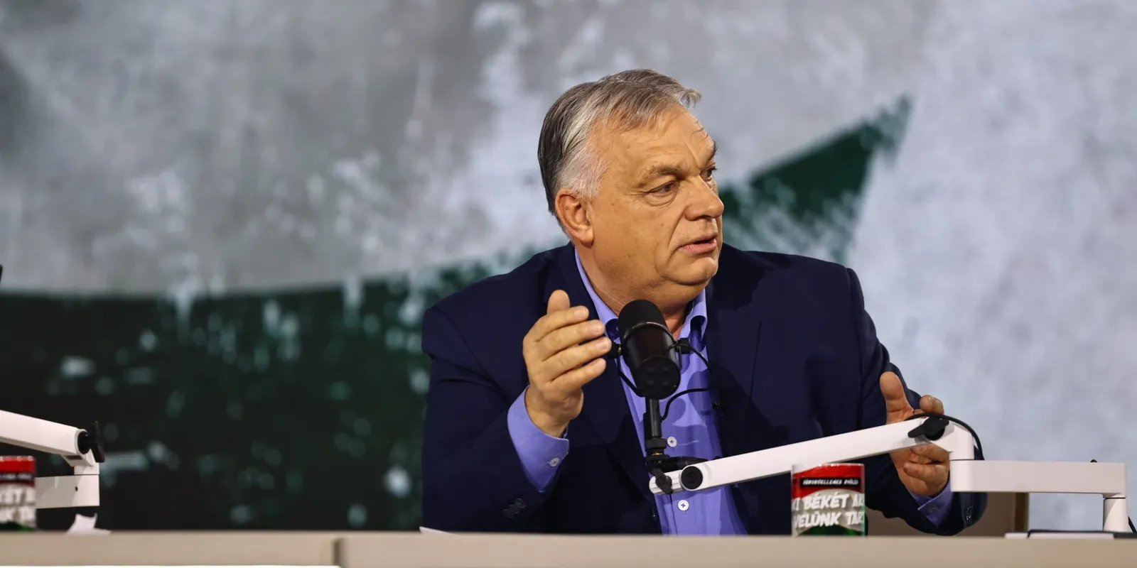 Orbán Viktor: a migráció olyan, mint a fogkrém