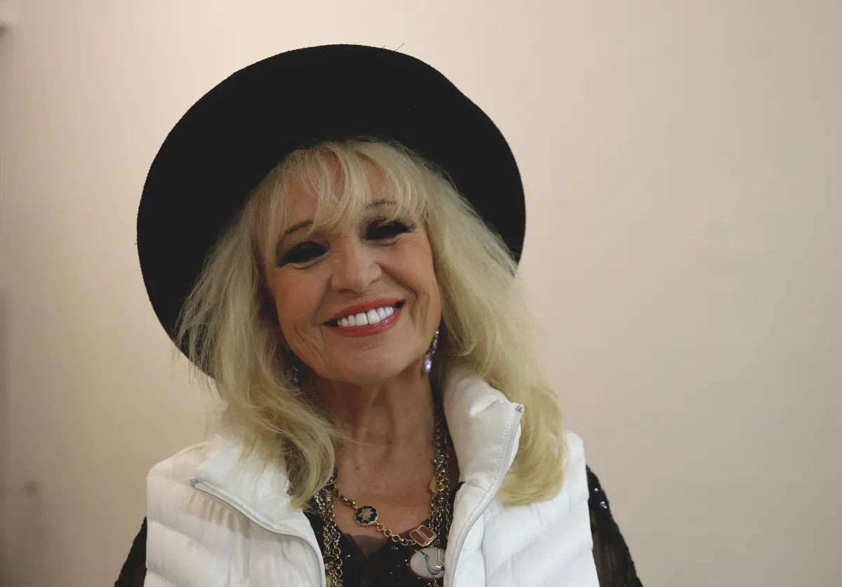 Csepregi Éva fáradhatatlanul koncertezik egész évben, év végén sincs megállás. 