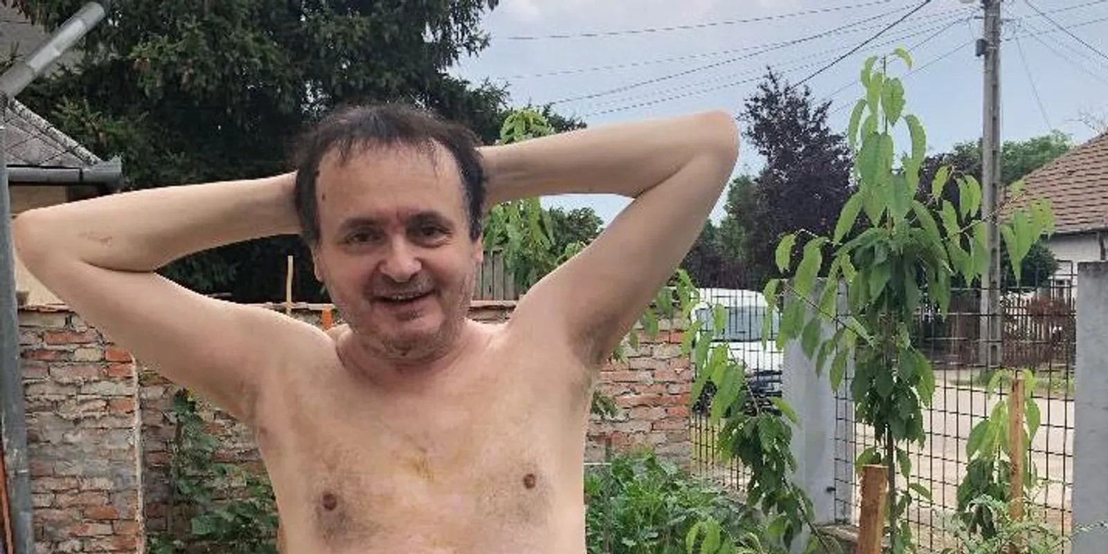 Betegség, adósság, pucérság: Galla Miklós nagy éve volt 2025