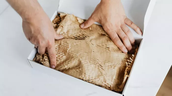 Nem rendelt csomagokkal húzzák le a gyanútlan címzetteket