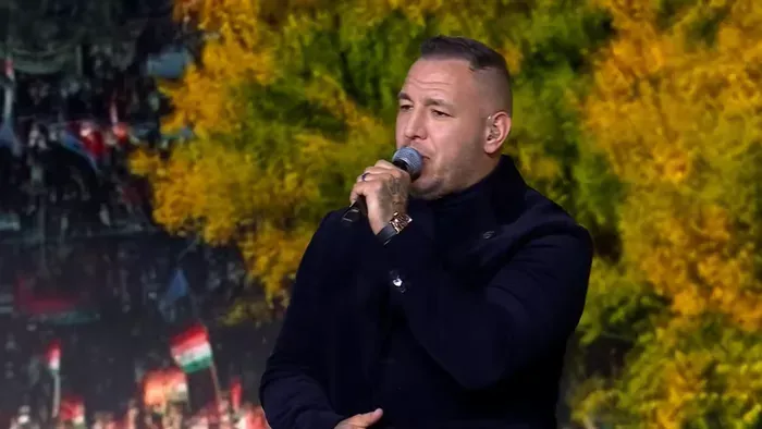 Curtis kimondta, Orbán Viktor pedig megosztotta