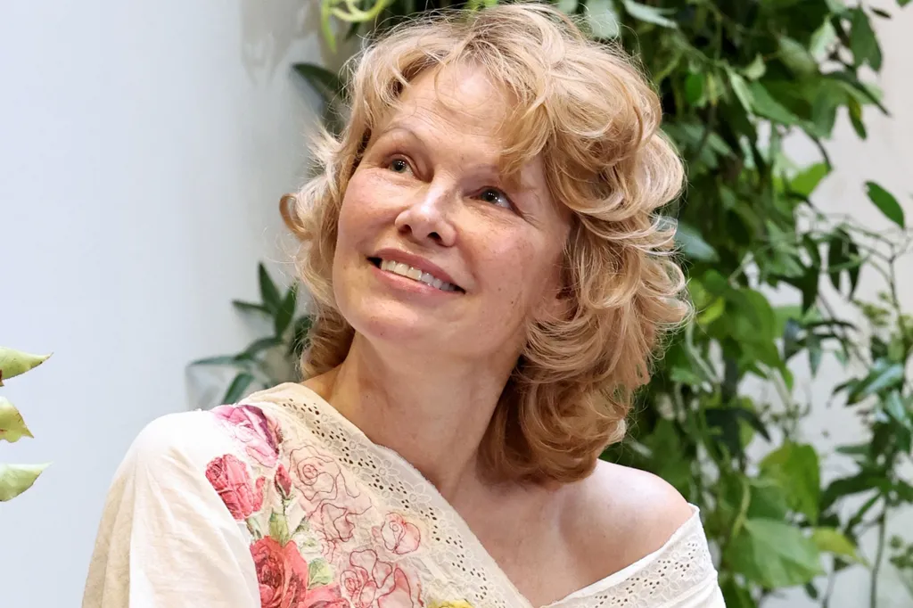 Pamela Anderson 2025 októberében