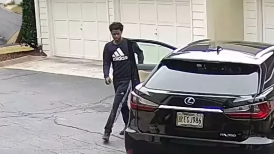 "Nem gondolom, hogy bárkinek is át kellene élnie azt, ami vele történt" - ezért ölte meg 12 késszúrással az idős asszonyt a gyilkos!