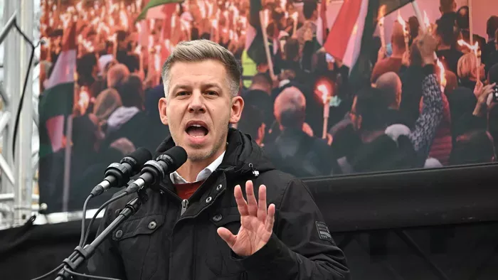 Magyar Péteréknek ír  programot a közgazdász