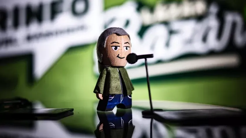 Háborúellenes Gyűlés: megnyílt a Lázár-bazár!