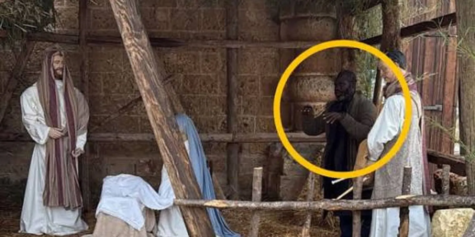 Betlehemi szobornak álcázta magát egy körözött migráns