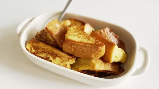 Ropogós lesz a bundás kenyér, ha nem olajban sütöd