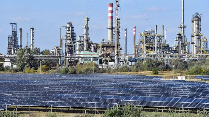 Februártól indul a lakossági napelemes energiatároló program