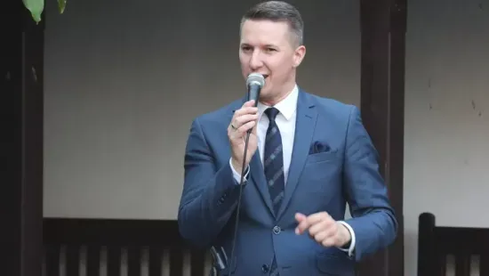 A válás után is fiával és volt feleségével karácsonyozik Gájer Bálint!