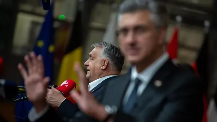 Orbán Viktor hajnalban Brüsszelből jelentkezett - Videó