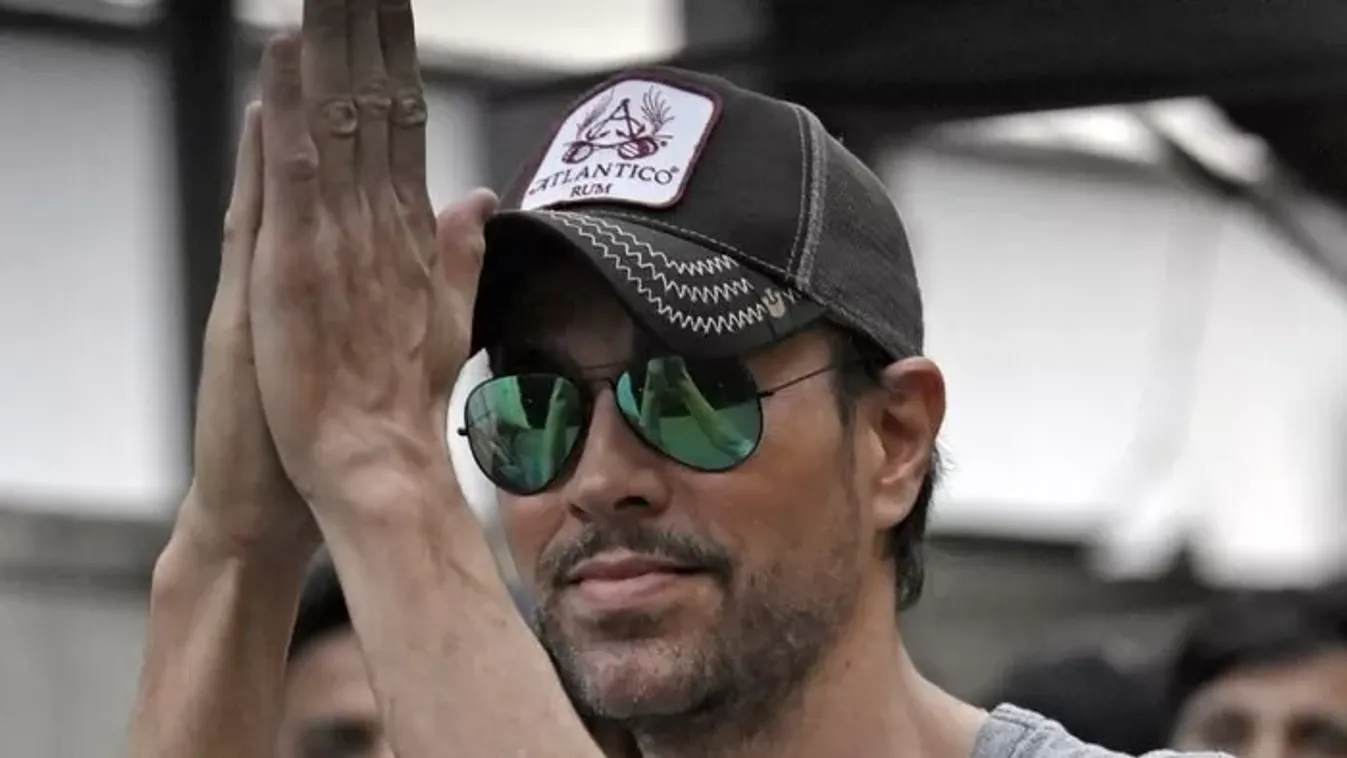 Karácsonyi gólyahír: Megszületett Enrique Iglesias gyermeke