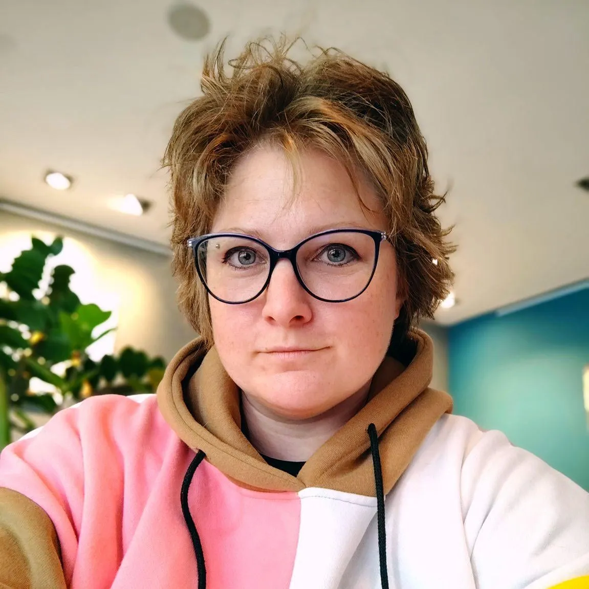 Dóra gyermekét földönkívüliek segített a világra