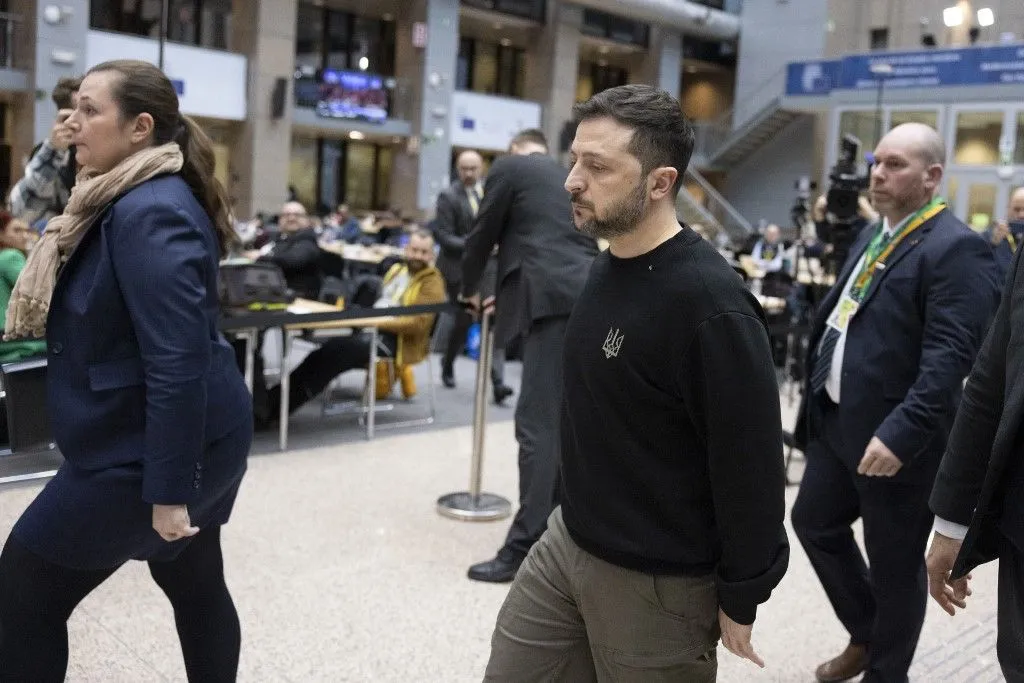 Ukrajna elnöke Brüsszelben
