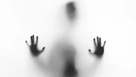 Kitálalt az ördögűző: nagy bajt jelez, ha egy szeretted így viselkedik