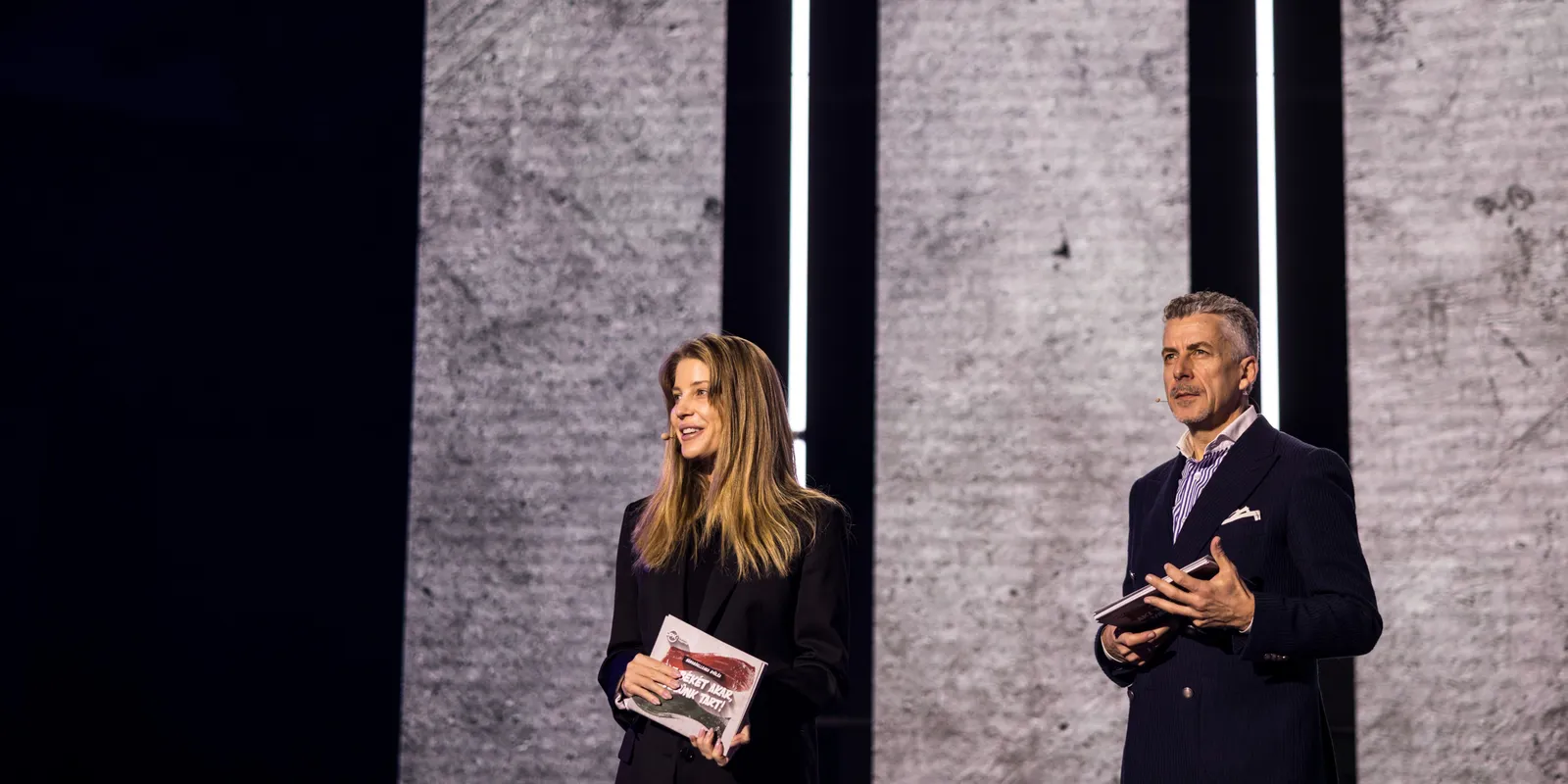 Így készül Szabó Zsófi a Háborúellenes Gyűlésre