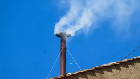 Pápaválasztás jóslással és a nagy trükközés a banánnal