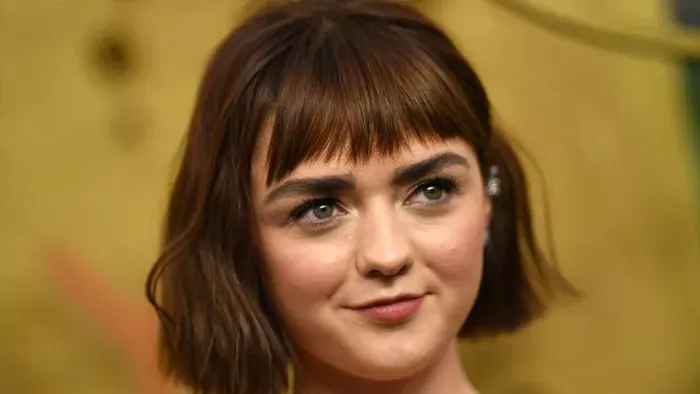 Teljesen meztelenre vetkőzött a Trónok harca színésznője