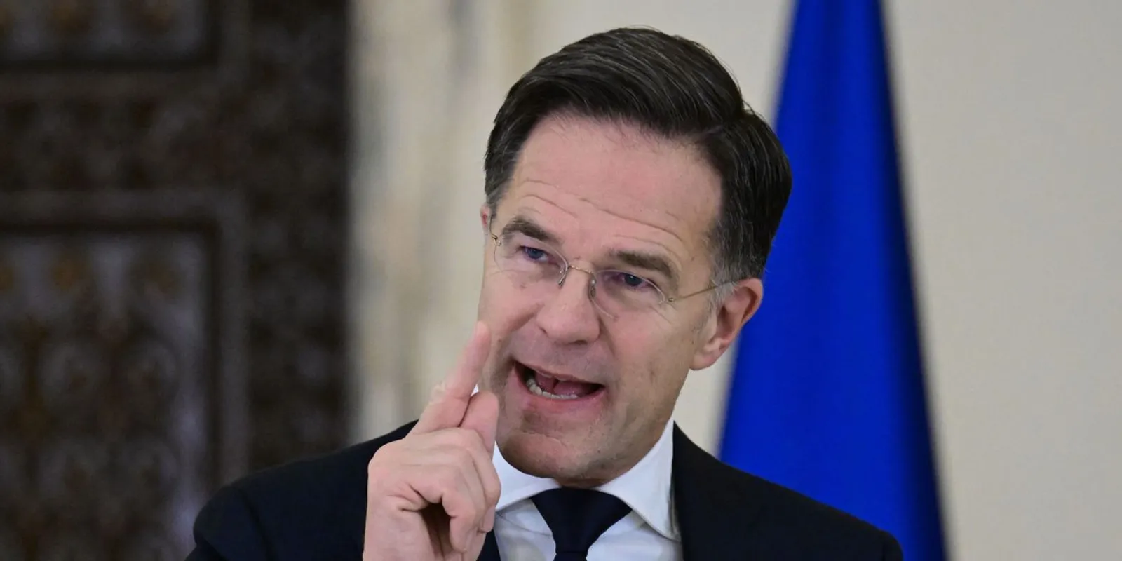 NATO főtitkár: Küszöbön áll a háború Oroszországgal