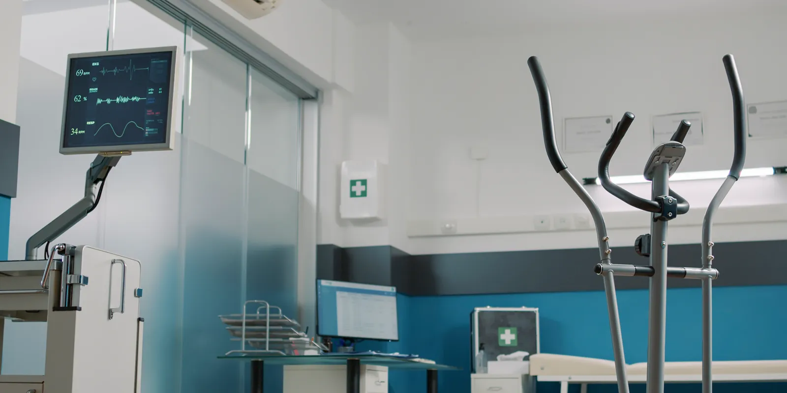 Az orrát és szemét csináltatta meg, kómába esett az anyuka