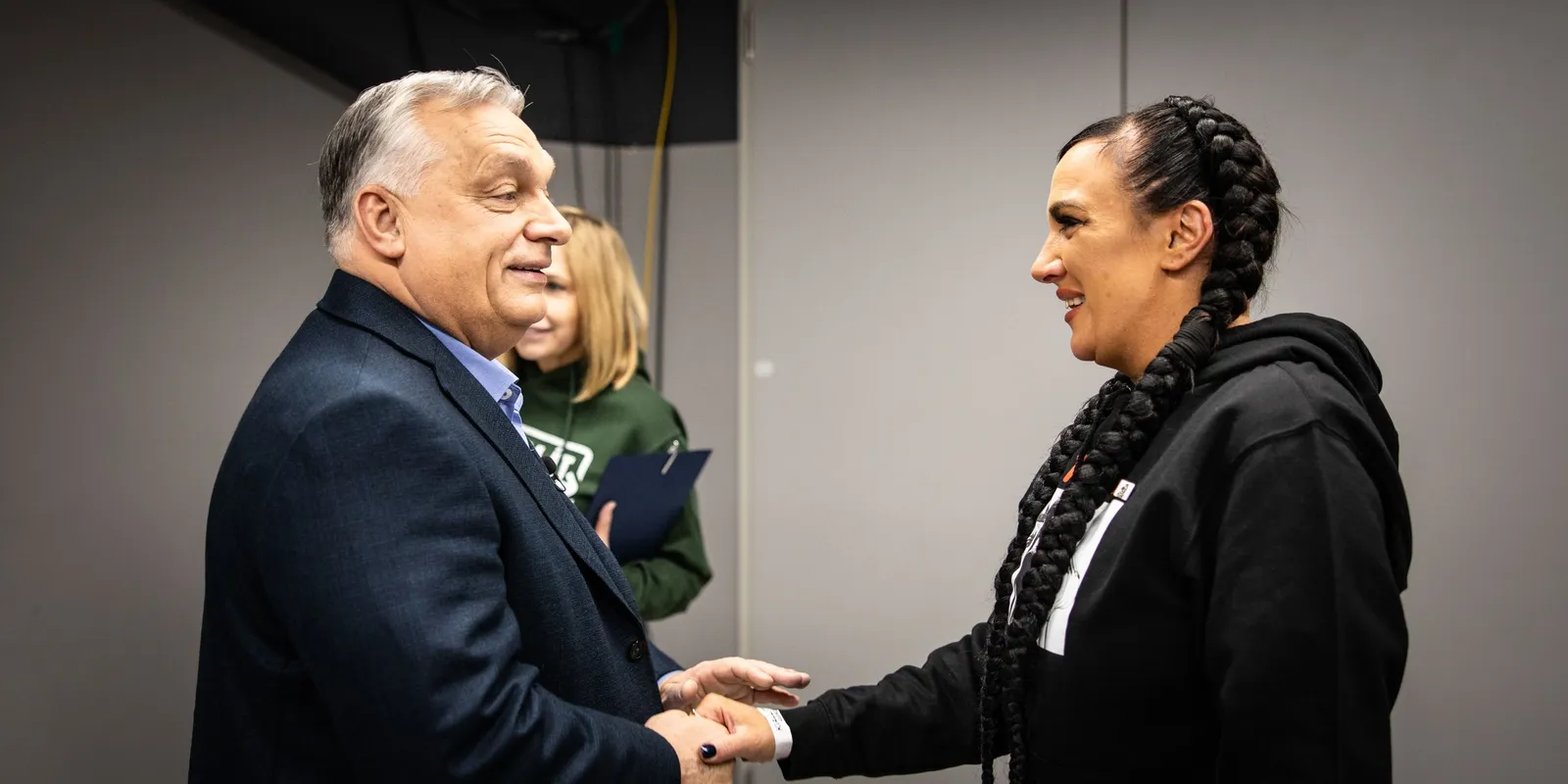 Tóth Gabi a Háborúellenes Gyűlésen: a béke a legfontosabb