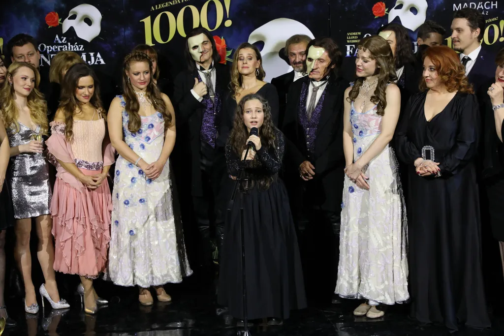 Egy fiatal tehetség is megmutatkozott, aki akár a következő Christine is lehet.